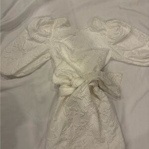 Women’s Ivory Puff-Sleeve Dress with Bow Waist